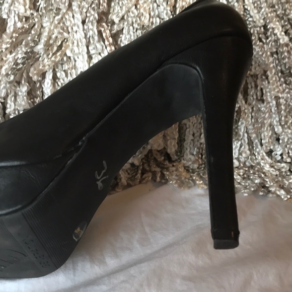BCBG generation black heels - Picture 4 of 4